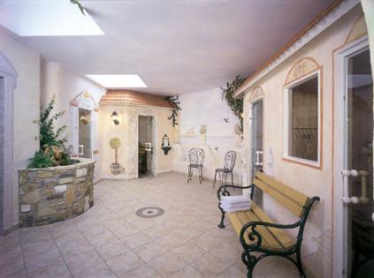 Rofan Apartment *